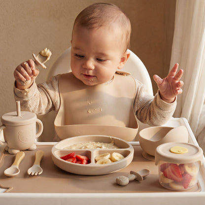 ערכת האכלה ראשונה לתינוק